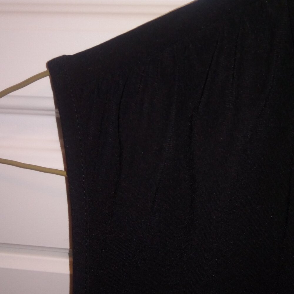 New Contour Top - Picture 3 of 5